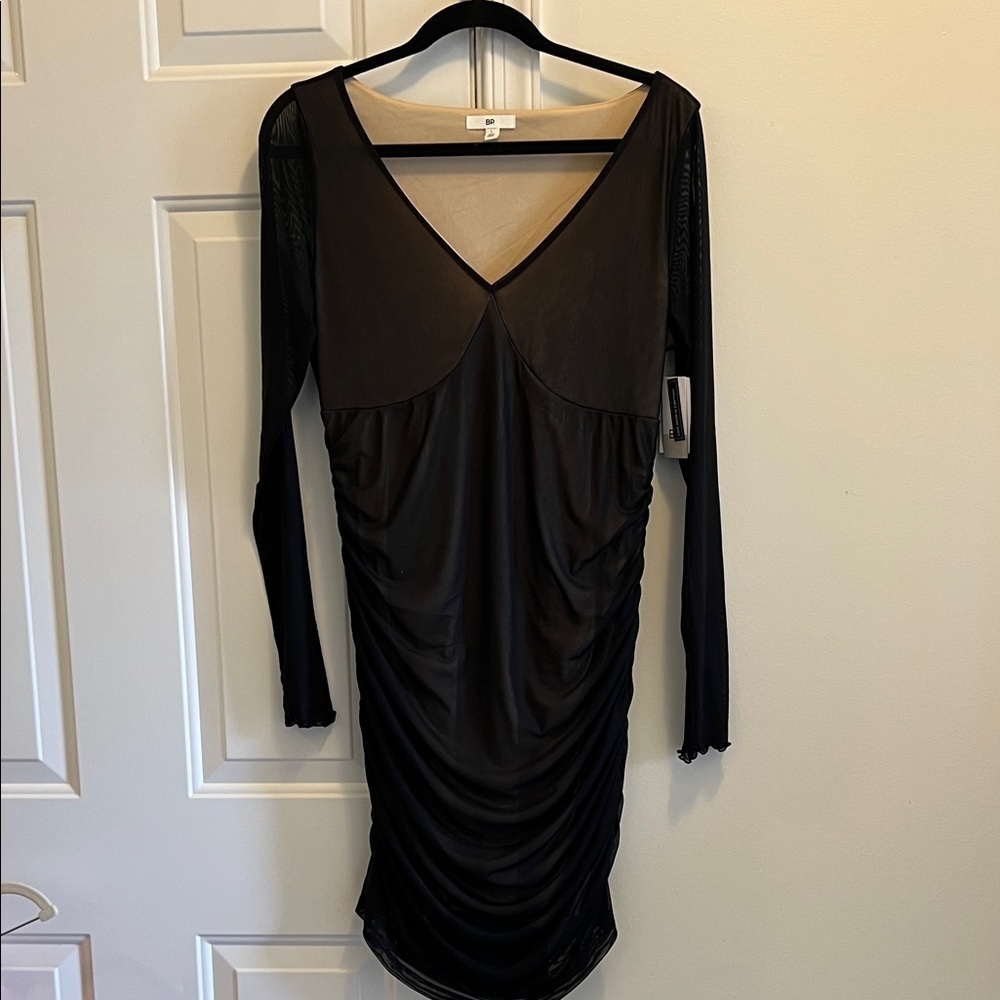 Nordstrom Black Long Sleeve V-Neck Ruched Dress by BP large